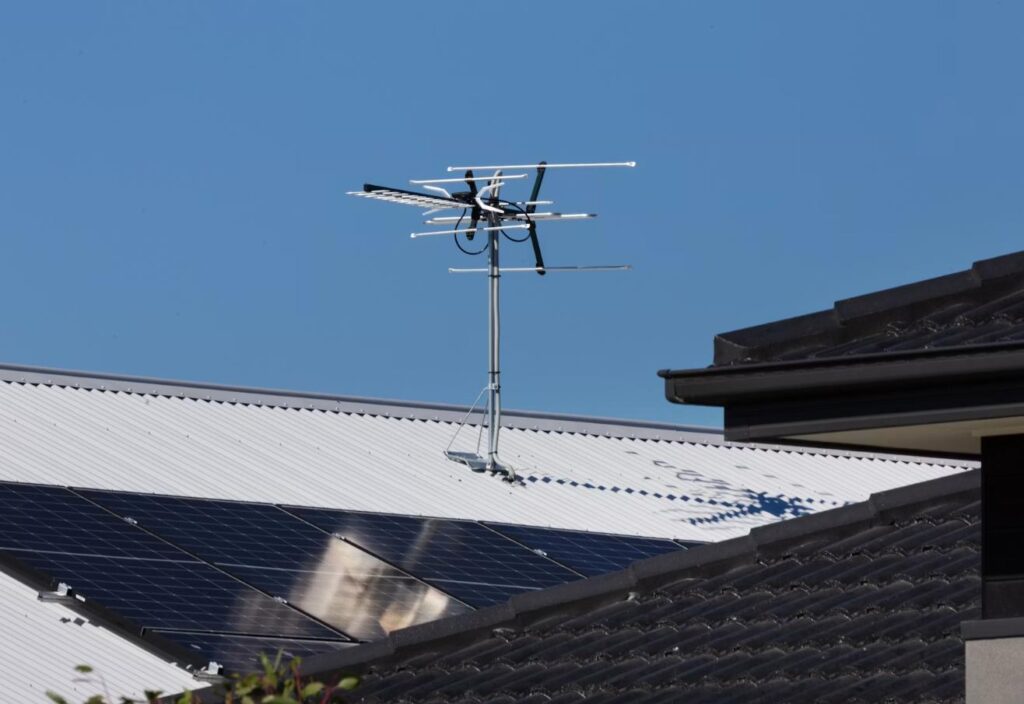 太陽光の売電で儲かる時代は終わった